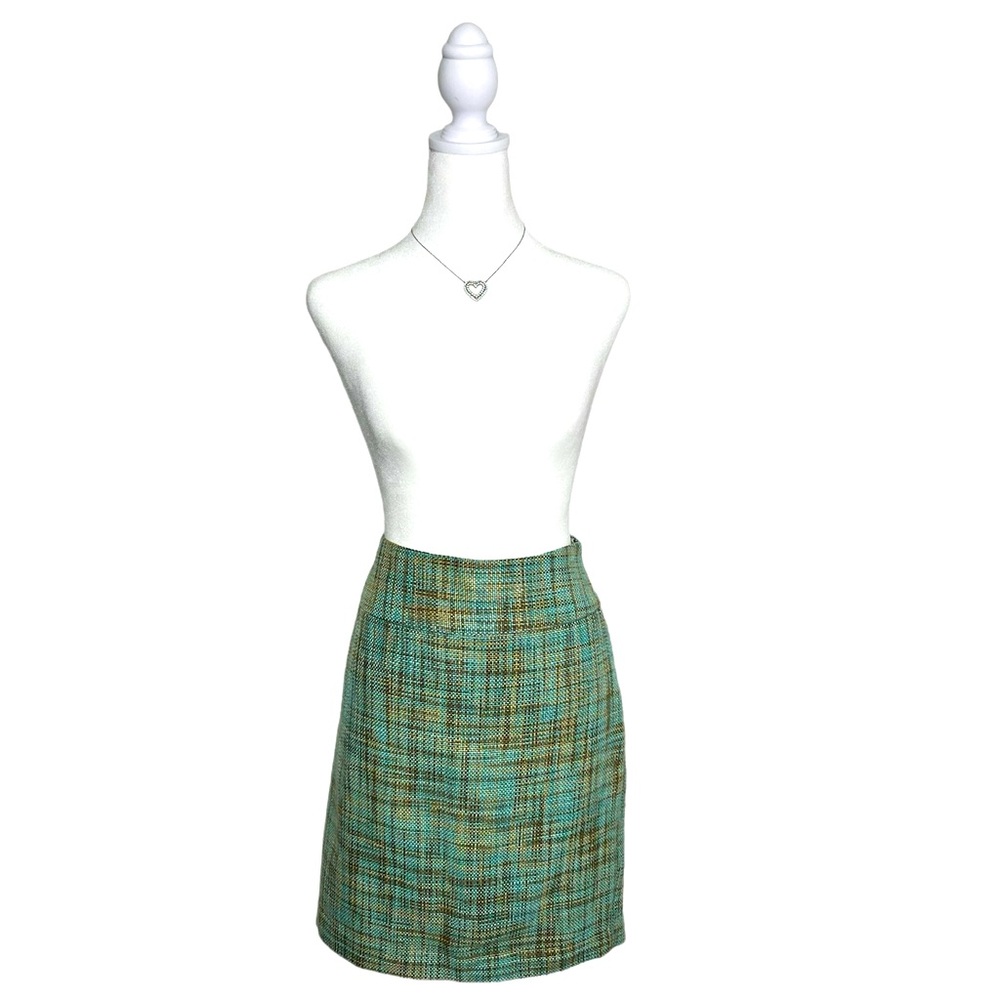 The Limited wool skirt, size 4 CB128
